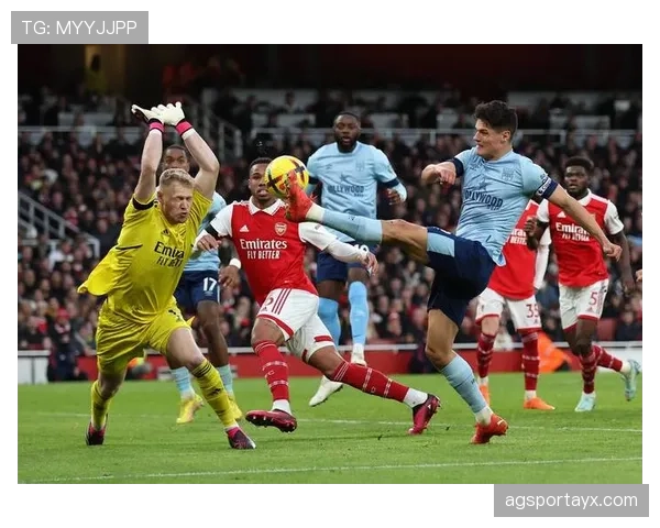 J1联赛杯半决赛火热开战，豪门强队激烈角逐引发关注