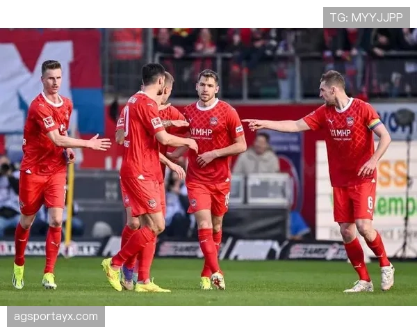 特奥欧战表现稳健，助球队成功晋级下一轮赛事